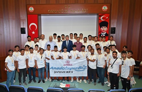 “Anadolu’yuz Biz” Projesi Kapsamında Şanlıurfa’dan Gelen Öğrenciler Vali Yılmaz’ı Ziyaret Etti