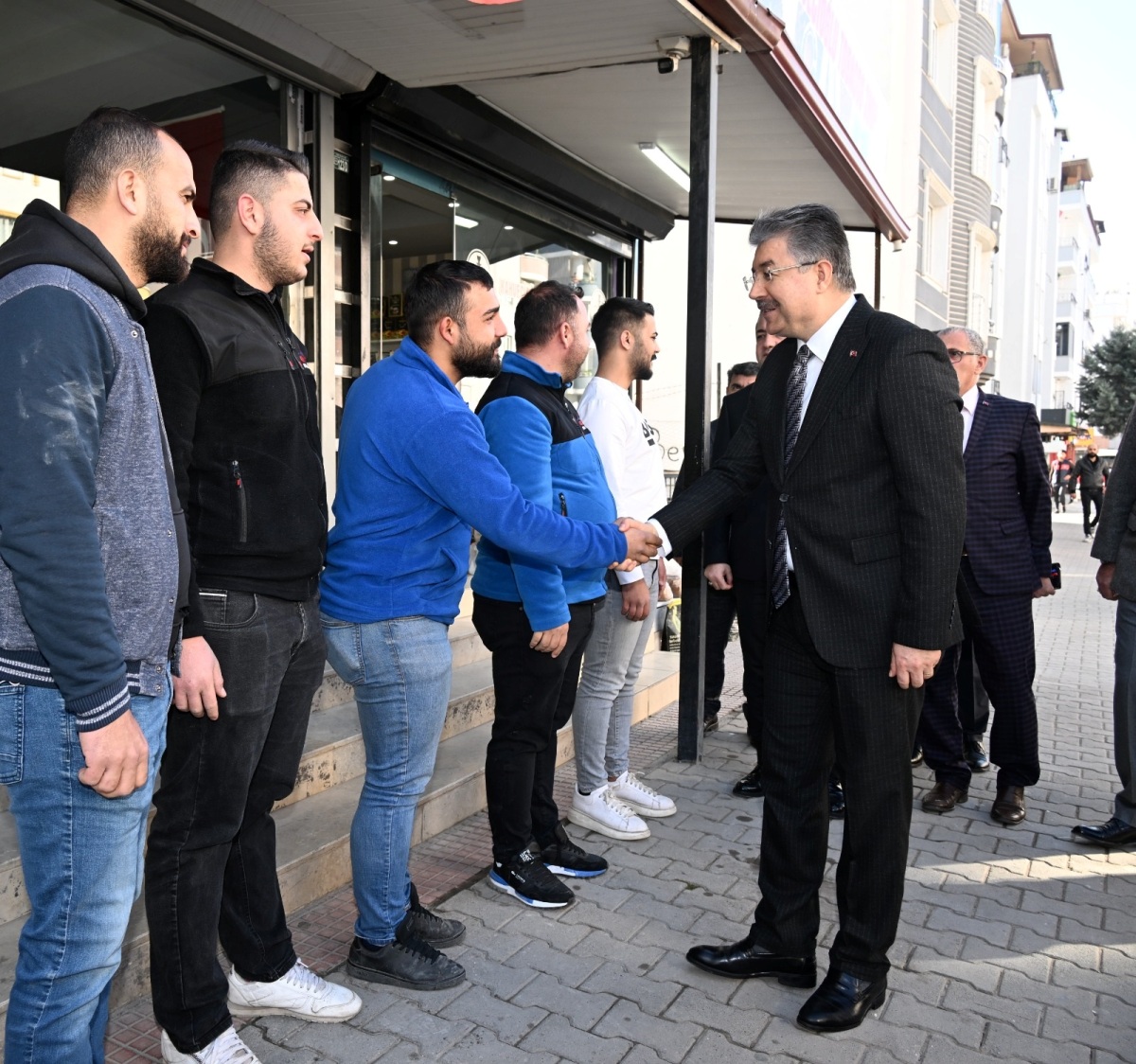 Vali Dr. Erdinç Yılmaz, Esnaflarımızı Ziyaret Etmeye Devam Ediyor 