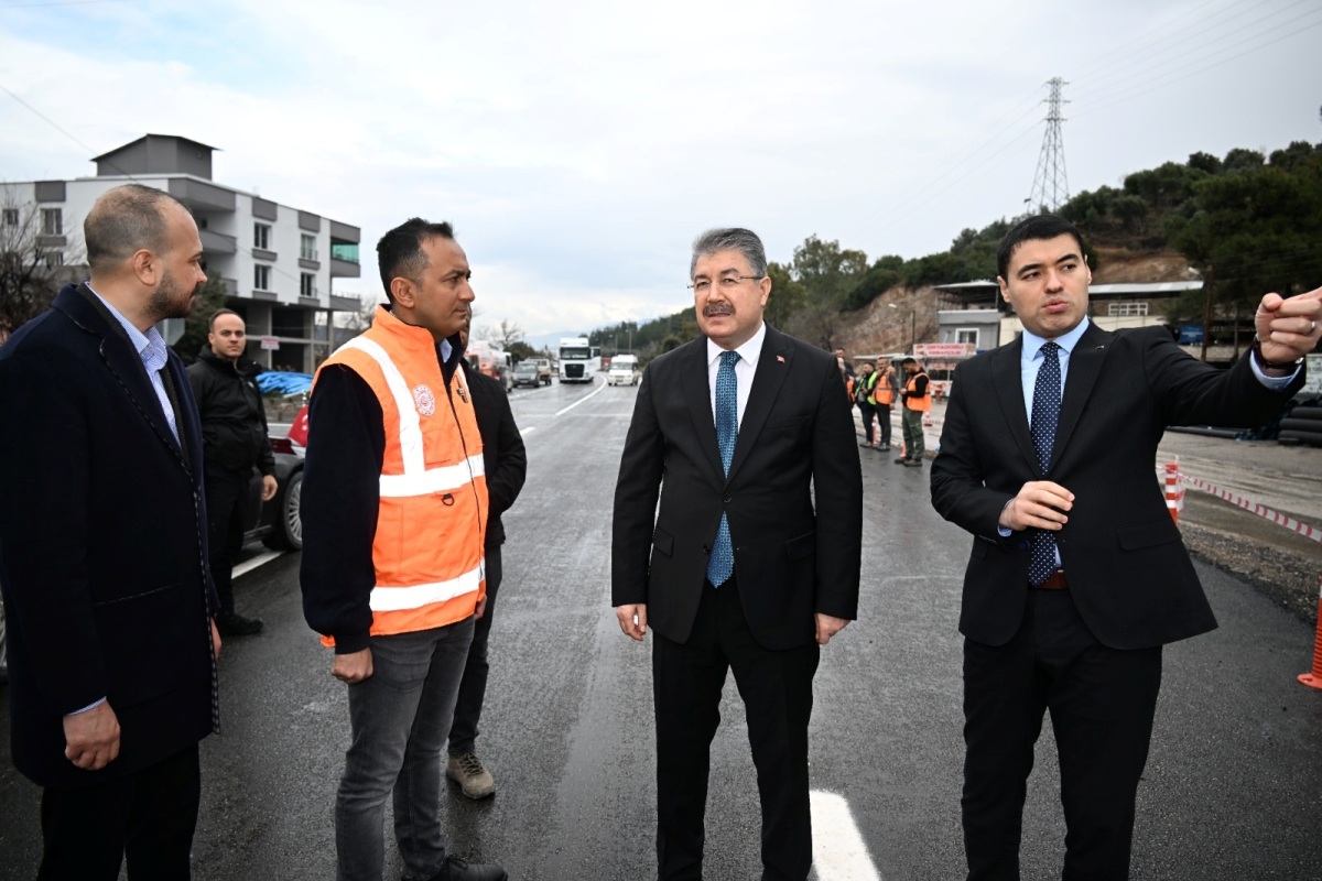 Vali Dr. Erdinç Yılmaz Yol Çalışmalarını İnceledi